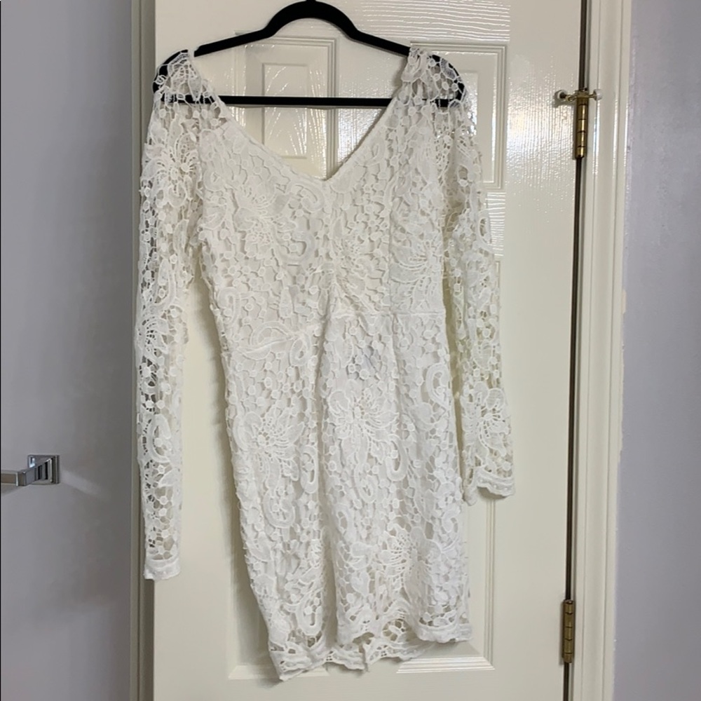 White lace dress medium